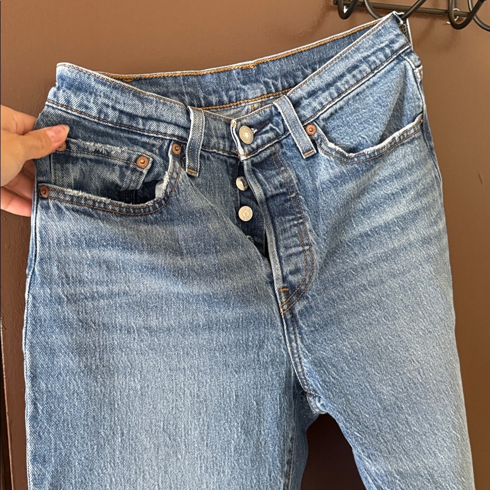 Levi's Classic Blue Jeans with Leather Patch 501